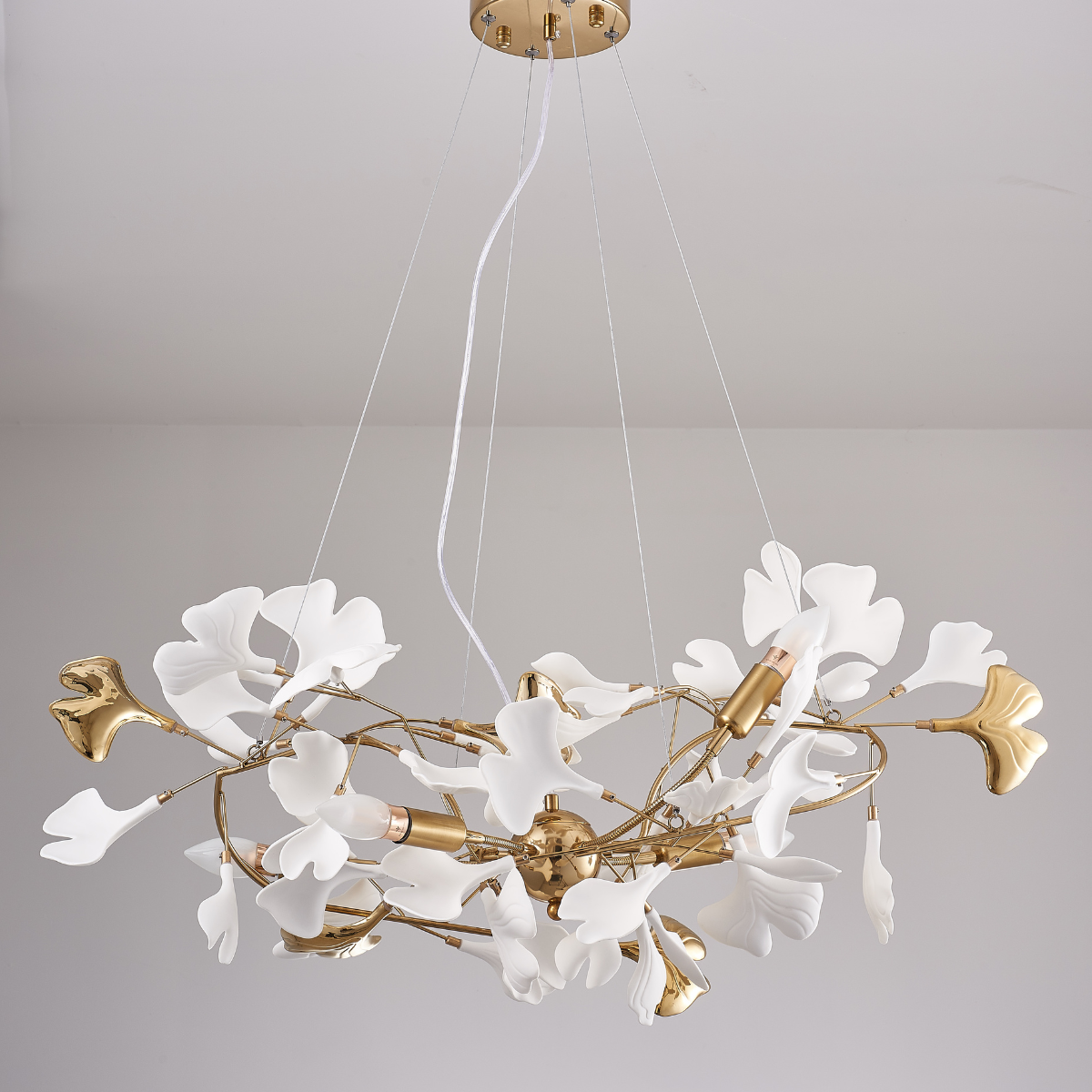 FUYA - Lustre Moderne Feuilles, Métal/Céramique, Blanc.