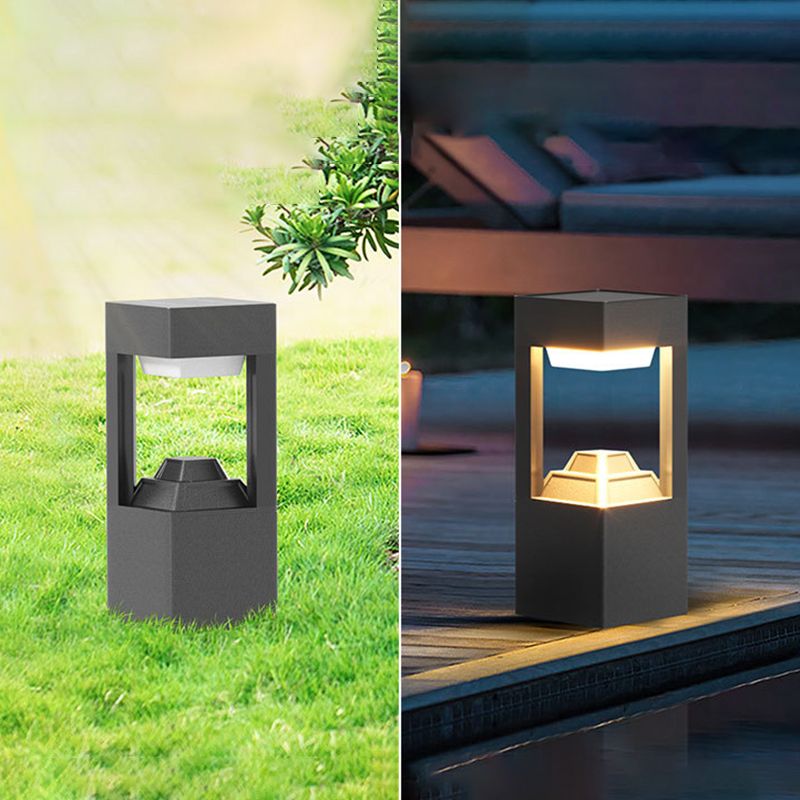 Borne Extérieure Solaire LED Carrée Moderne, Noir